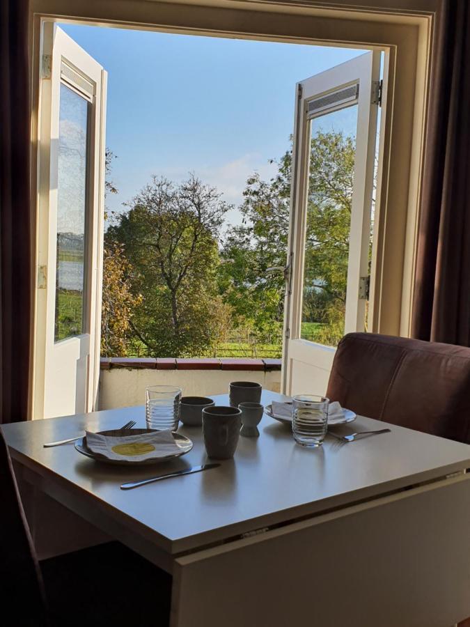 B&B Maaslandje Wijk en Aalburg Extérieur photo